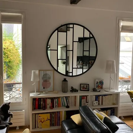 Elegant Duplex Apt In A Trendy Neighborhood * פריז