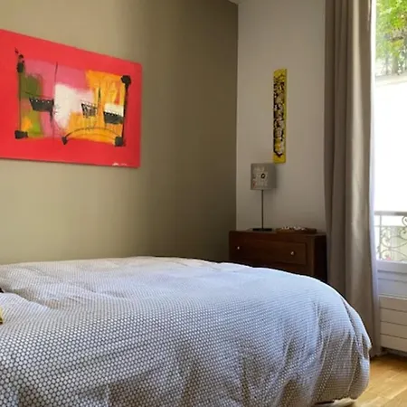 דירה Elegant Duplex Apt In A Trendy Neighborhood *